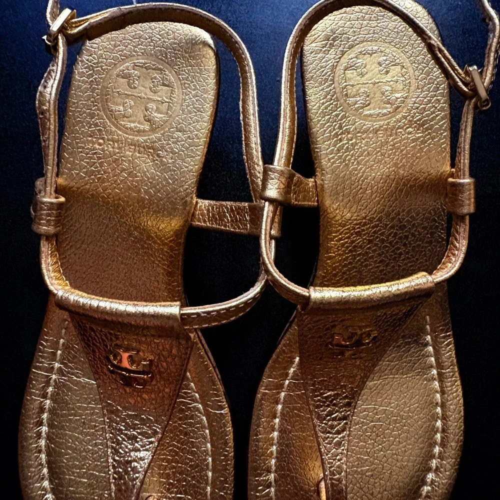 Tory Burch Logo Wedge Thong Sandal cork‎ wedge heel size 6.5 gold